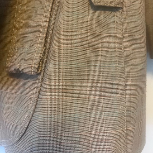 Vintage Beige Trench Coat - Picture 3 of 6